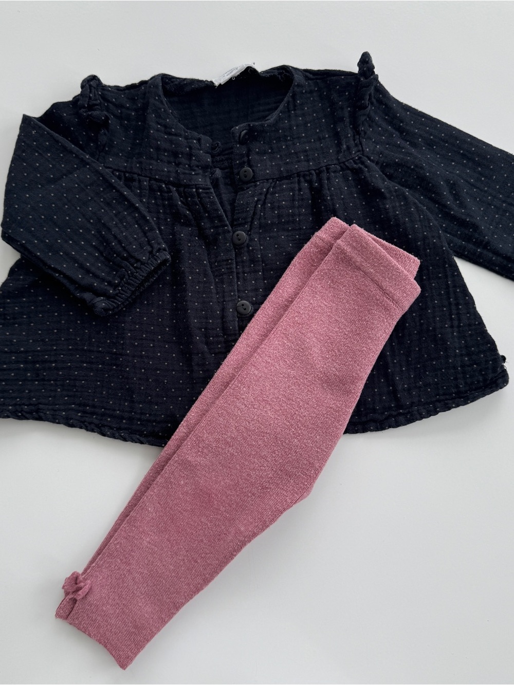 Tocoto Vintage Blouse and Zara Leggings
